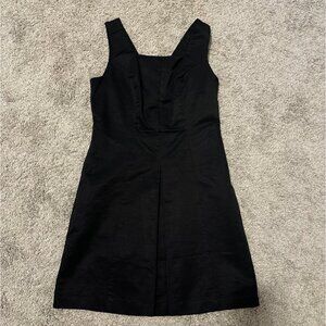 Black pocket dress right at knee length the limited brand size 10